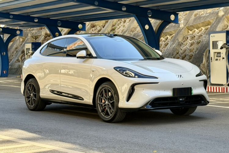 Used  LS6 2023 Max Standard Edition