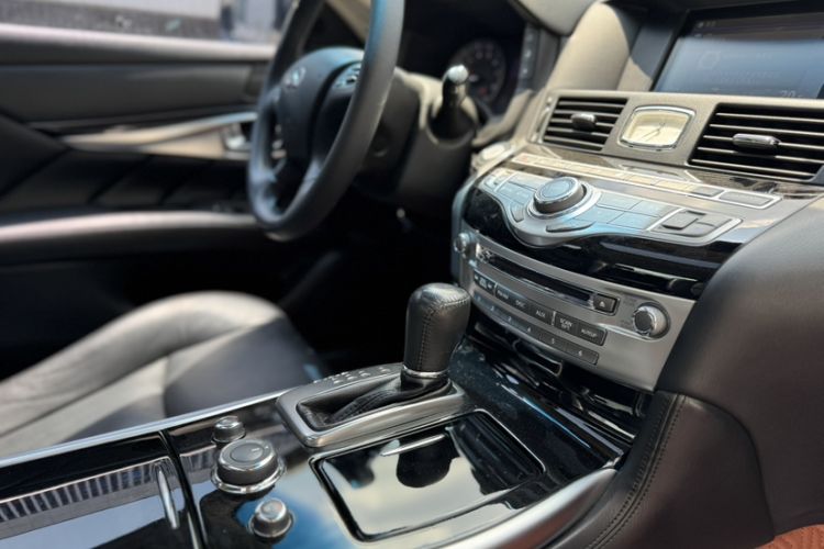 Used Infiniti Q70 2019 Q70L 2.0T Elite Edition
