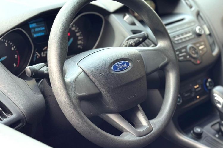 Used Ford Focus 2015 Hatchback 1.6L Automatic Comfort Model
