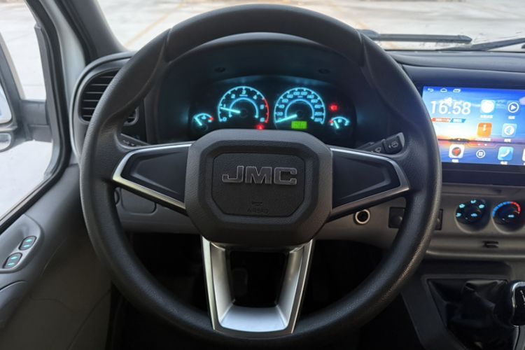 Used JMC Transit 2017 2.8T Commercial Version Short Wheelbase Mid-Roof 6/7/8-Seater JX493
