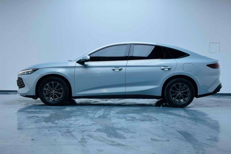 Used BYD Qin L 2024 DM-i 80KM Leading Model
