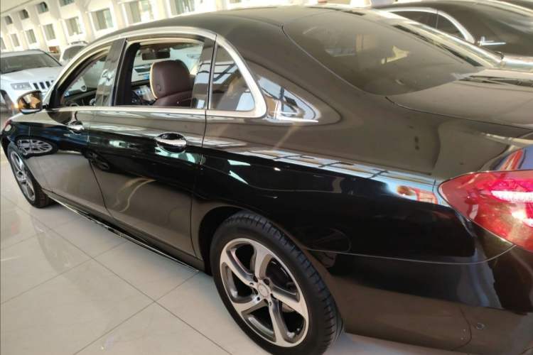 Used Mercedes-Benz E-Class 2017 E 200 L 4MATIC
