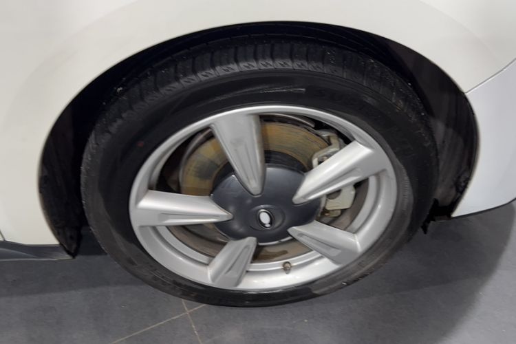 Used ORA Good Cat 2023 401 km Standard Range Prestige Version Lithium Iron Phosphate
