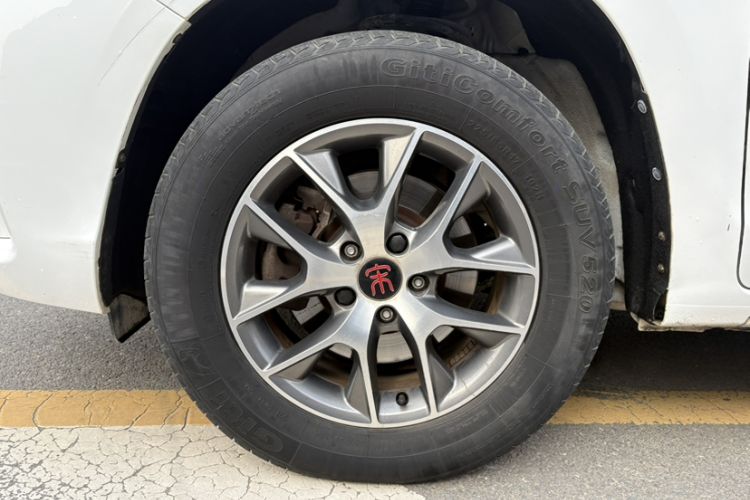 Used BYD Song 2017 Gaishi Upgrade Edition 1.5TI Manual Leading Model
