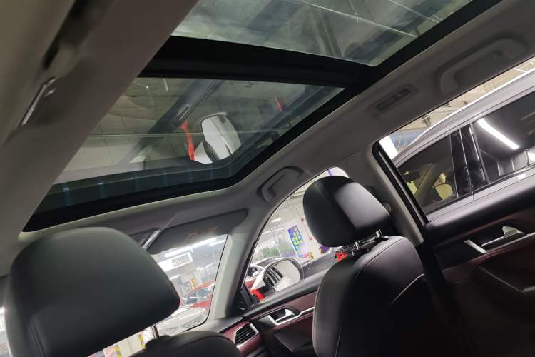 Used Haval H6 Coupe 2018 Red-Label 1.5T Automatic Two-Wheel Drive Luxury Model
