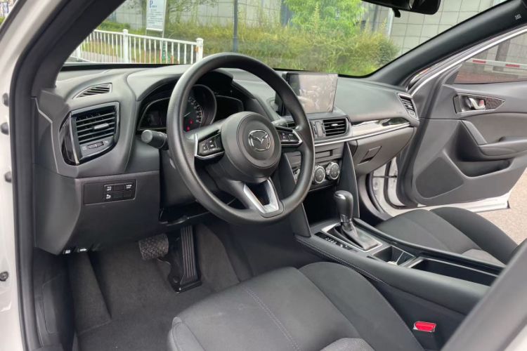 Used Mazda CX-4 2021 2.0L Automatic Two-Wheel Drive Blue Sky Dynamic Edition
