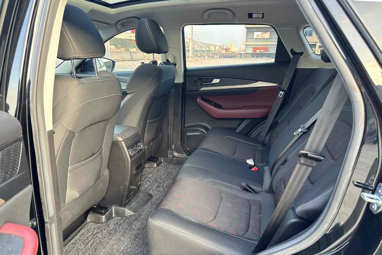 Used JETOUR X70 2023 1.5T DCT Dream Edition 5 Seats