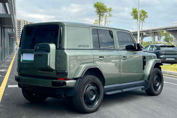 Used  V23 2025 401 Two-Wheel Drive Advanced Edition
