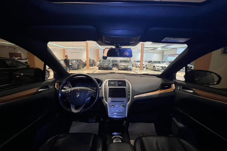 Used Lincoln MKC 2014 2.0T Two-Wheel-Drive Luxury Edition
