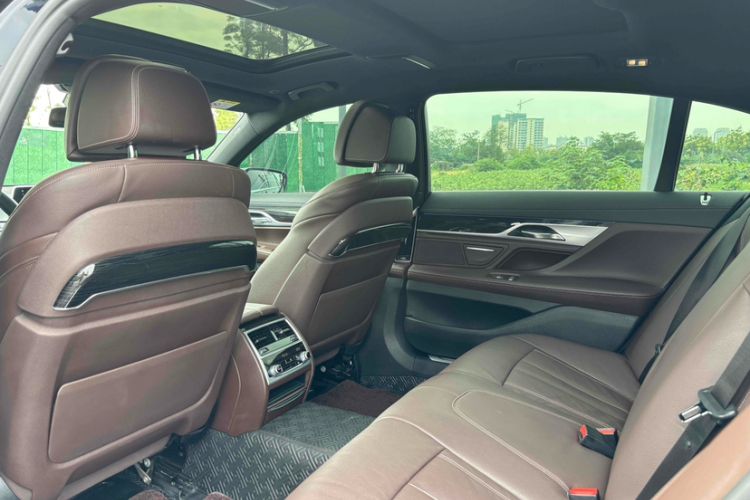 Used BMW 7 Series 2018 730Li Leading Model M Sport Package
