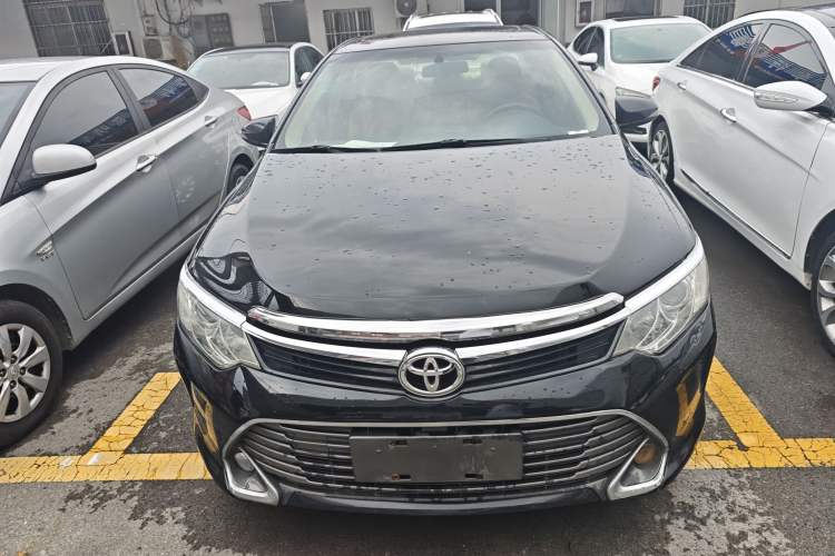 Used Toyota Camry 2016 2.0E 10th Anniversary Elite Edition
