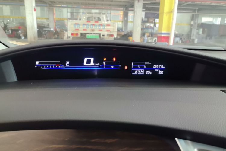 Used Honda Jade 2017 1.8L automatic Comfort version 5 seats