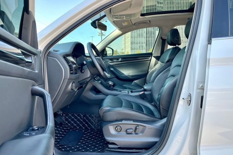 Used Skoda Kodiaq 2019 Facelifted TSI330 7-Seater Two-Wheel-Drive Luxury Enjoyment Edition China VI Standard
