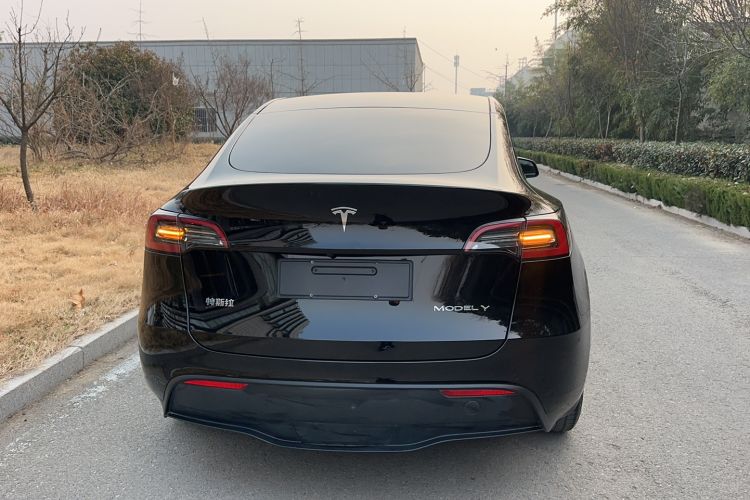 Used Tesla Model Y 2022 Rear-Wheel-Drive Version
