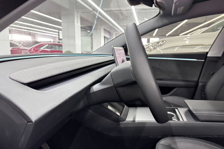 Used Tesla Model 3 2023 Long-Range All-Wheel-Drive Version
