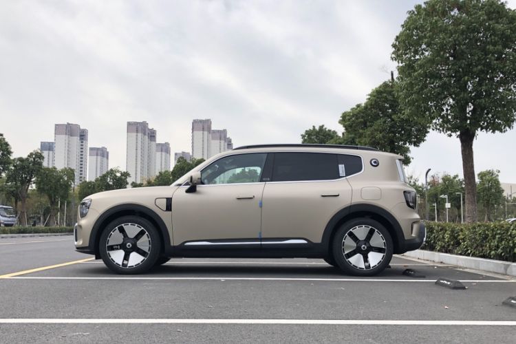 Used  #5 2024 Long-Range Journey Luxury Edition
