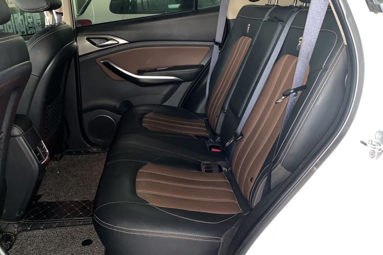 Used BYD Song 2017 Gaishi Upgrade Edition 1.5TI Manual Elite Model
