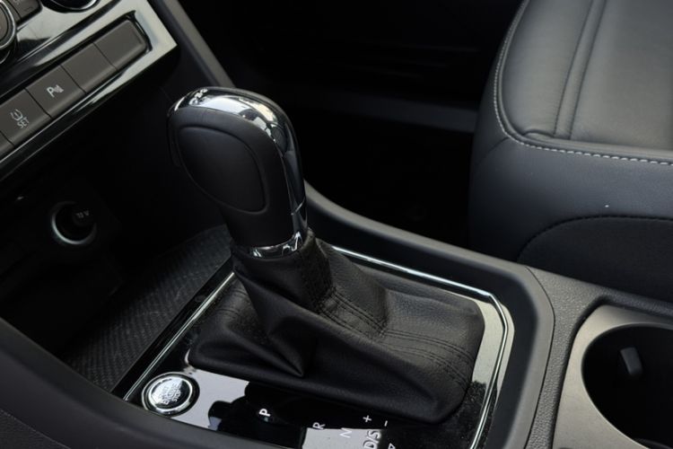 Used Volkswagen Touran 2018 Volkswagen Touran L 280TSI DSG Comfort Edition 7-seater
