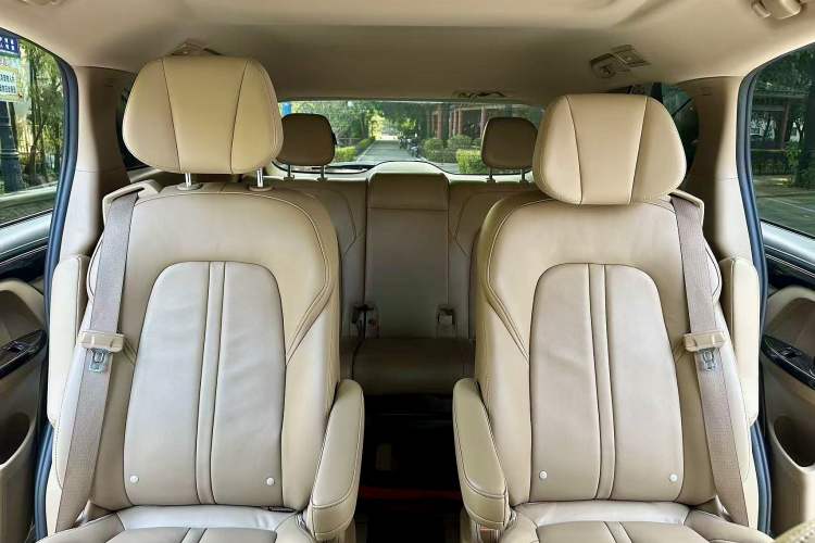 Used Buick GL8 2018 ES 28T Premium Model China VI Standard
