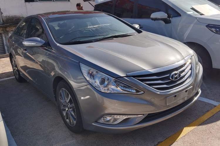 Used Hyundai Sonata 2013 2.4L Automatic Leading Edition China IV Standard
