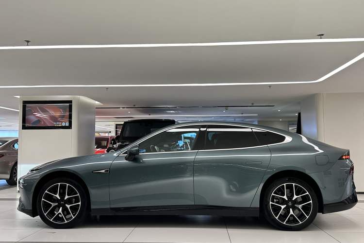 Used XPeng P7 2023 P7i 702 Pro