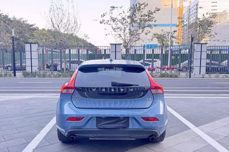 Used Volvo V40 2016 T3 Zhiyi Edition