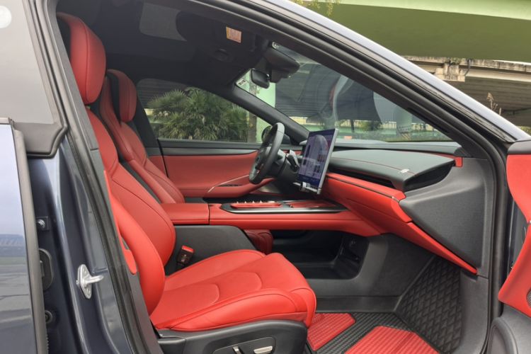 Used  SU7 2024 Four-Wheel Drive Ultra-Long Range Advanced Intelligent Driving Max Edition
