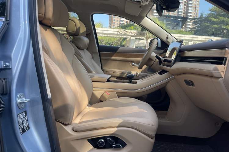 Used Hima AITO M7 2024 1.5T Intelligent Driving 4WD Max Edition 5 Seats