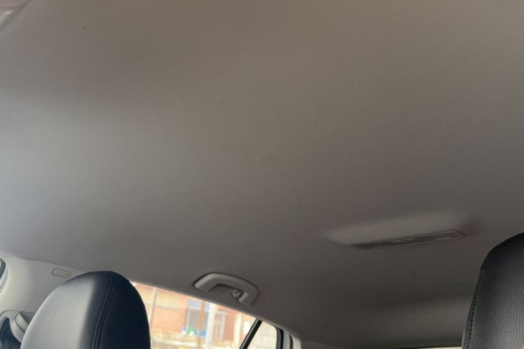 Used Volkswagen Golf 2016 1.6L Automatic Fashion Model
