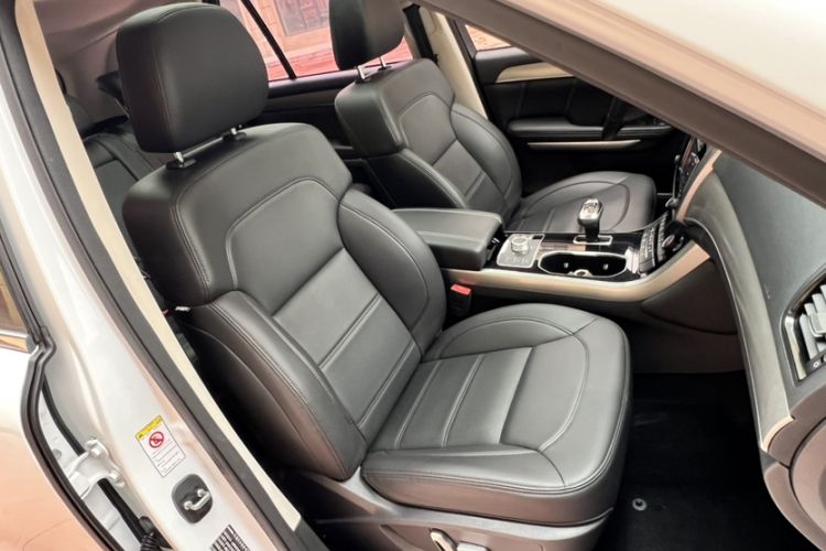 Used Haval H8 2017 2.0T Gasoline 4x4 Enjoyment Model
