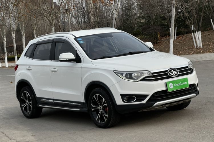 Used FAW Senya R7 2016 1.6L Automatic Smart Version
