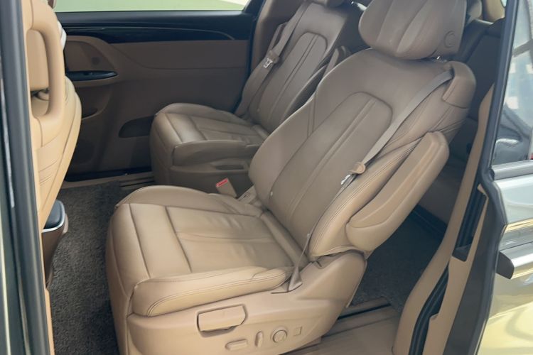 Used Buick GL8 2017 ES 28T Flagship Model China V Standard
