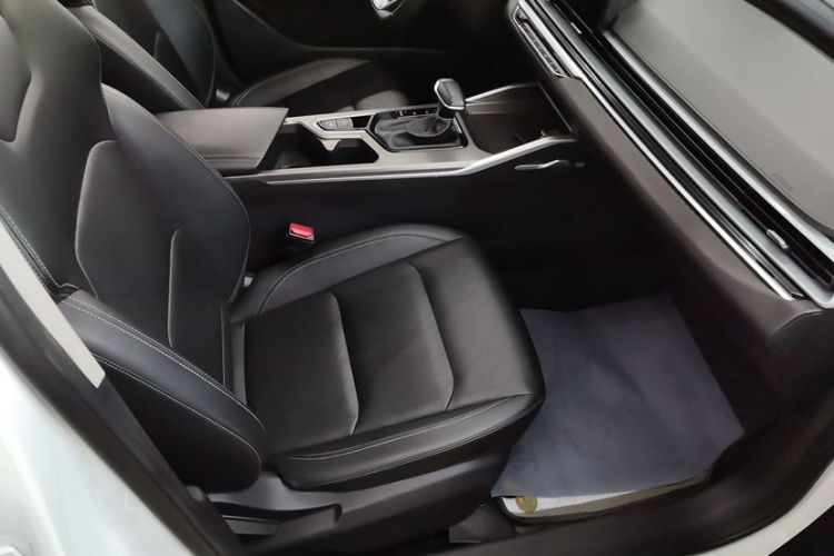 Used Geely Auto Emgrand 2022 4th Generation 1.5L CVT Luxury Model
