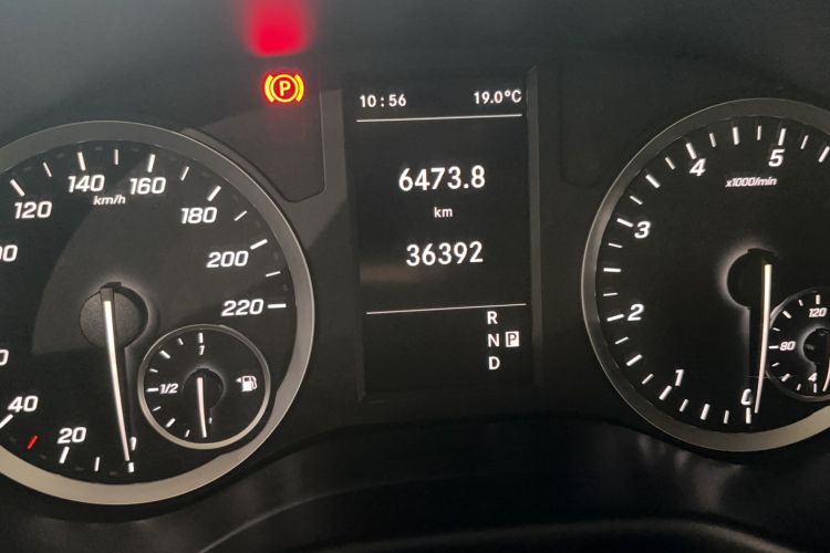 Used Mercedes-Benz Vito 2023 2.0T Elite Version 7 Seats