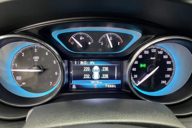 Used Buick Envision 2017 28T Four-Wheel Drive Elite Model
