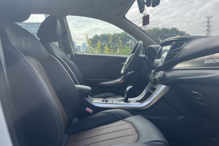 Used BYD Song New Energy 2017 Song DM 1.5TID All-Wheel Drive Luxury Model
