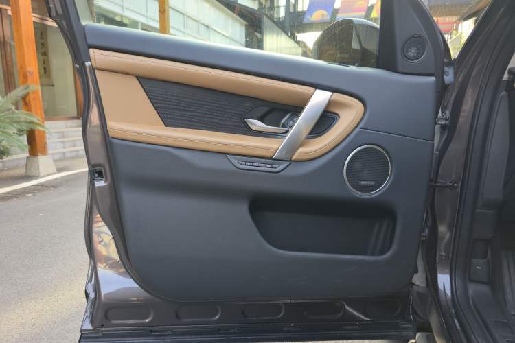 Used Land Rover Discovery Sport 2024 Luxury Custom Edition