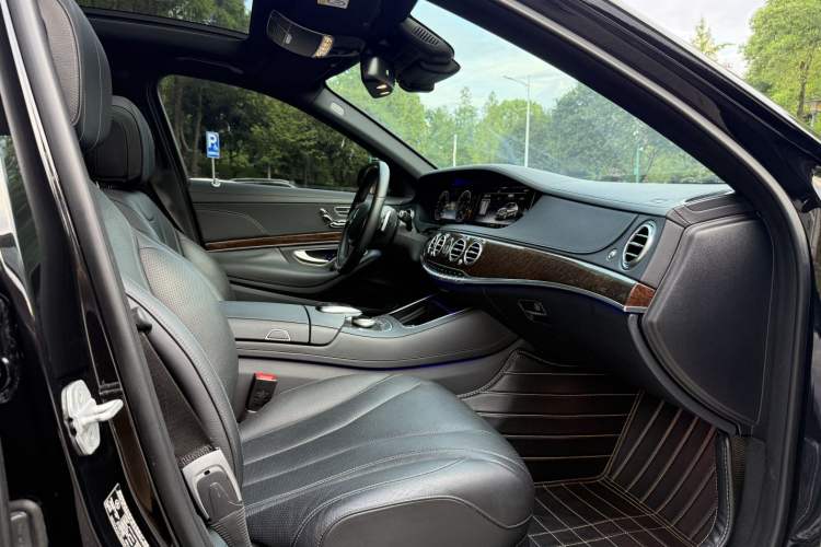 Used Mercedes-Benz S-Class 2017 S 320 L Business Model
