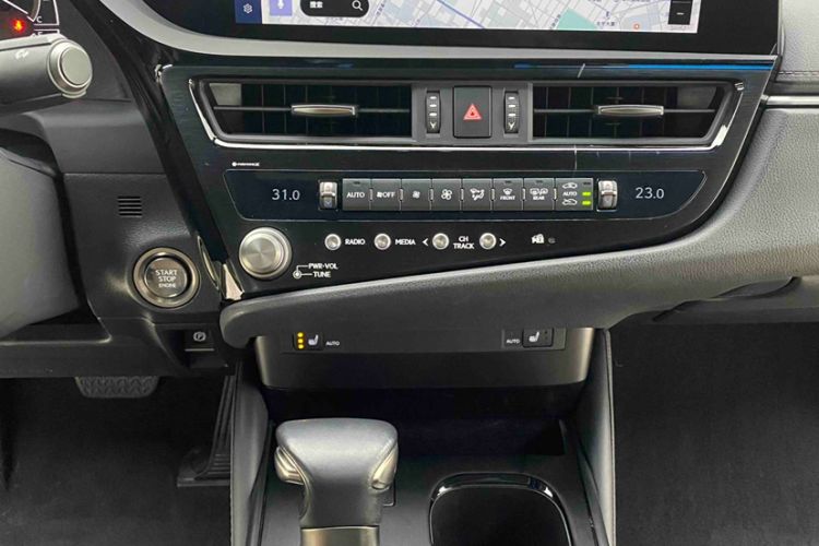 Used Lexus ES 2022 200 Excellence Edition
