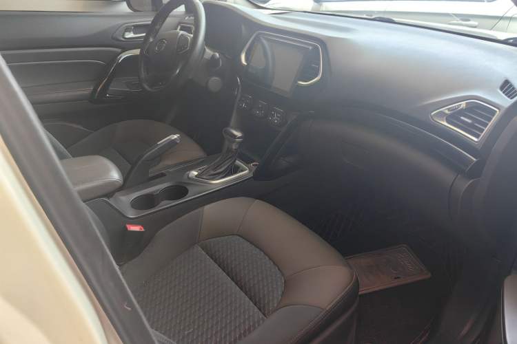 Used GAC Trumpchi GS4 2015 200T G-DCT Elite Edition
