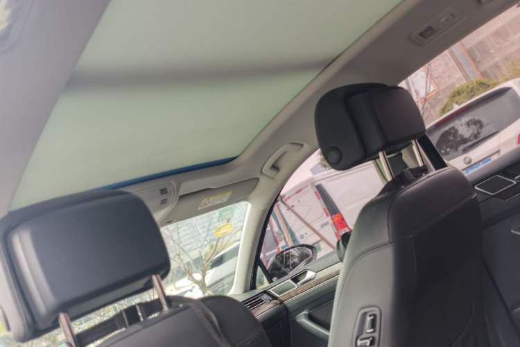 Used Volkswagen Magotan 2018 330TSI DSG Luxury Model
