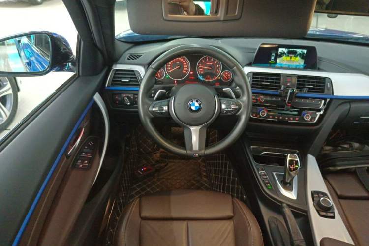 Used BMW 3 Series 2019 320i M Sport Package
