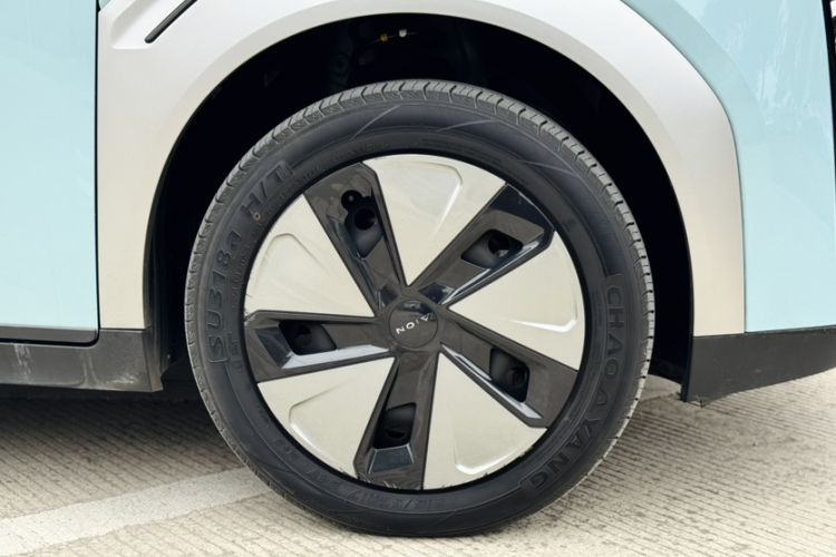 Used AION Y 2023 Younger