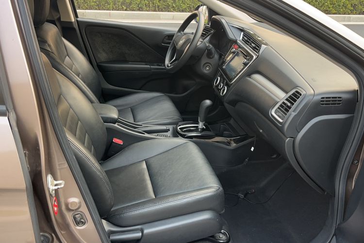 Used Honda Greiz 2016 1.5L CVT Fashion Edition