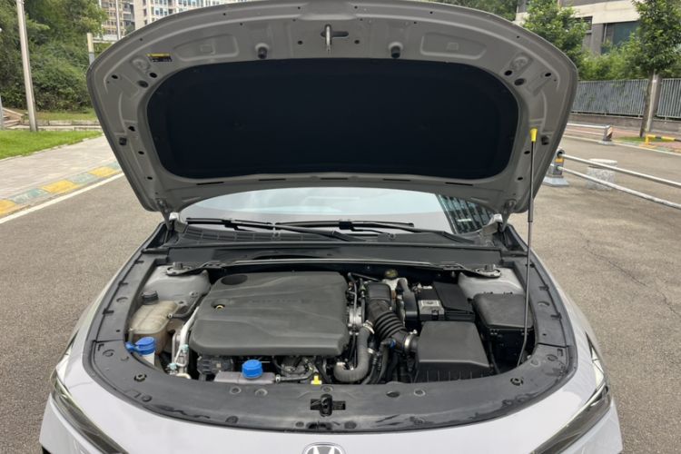 Used Changan UNI-V 2022 1.5T Prestige Version
