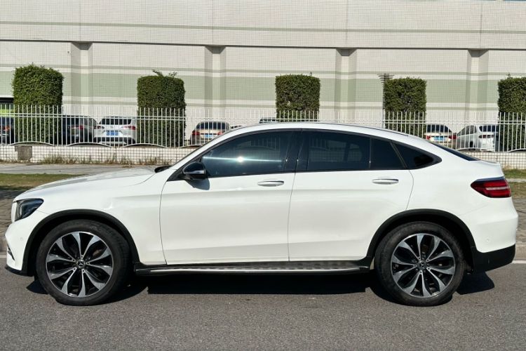 Used Mercedes-Benz GLC Coupe 2019 Facelift GLC 260 4MATIC Coupe SUV