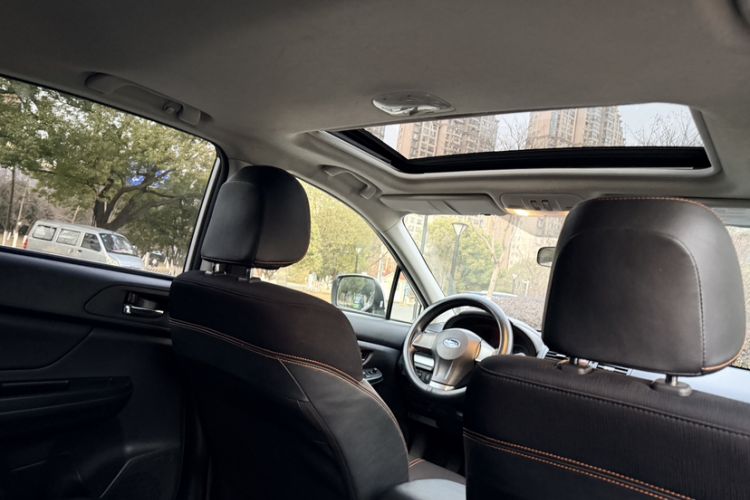 Used Subaru XV 2014 2.0i Comfort Edition
