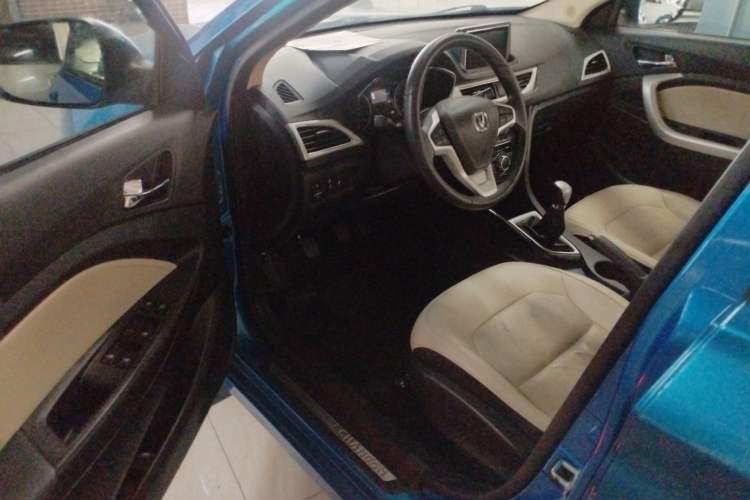Used Changan Alsvin V7 2015 1.6L Manual Enjoyment Model China V Standard
