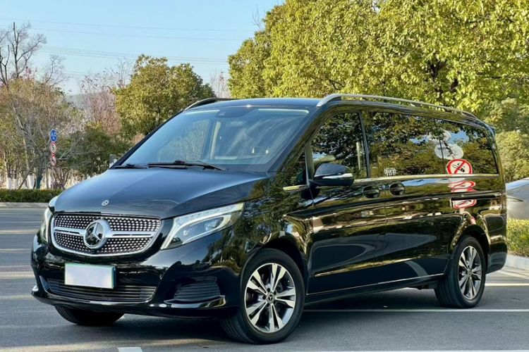 Used Mercedes-Benz V-Class 2018 V 260 Avantgarde Edition China VI