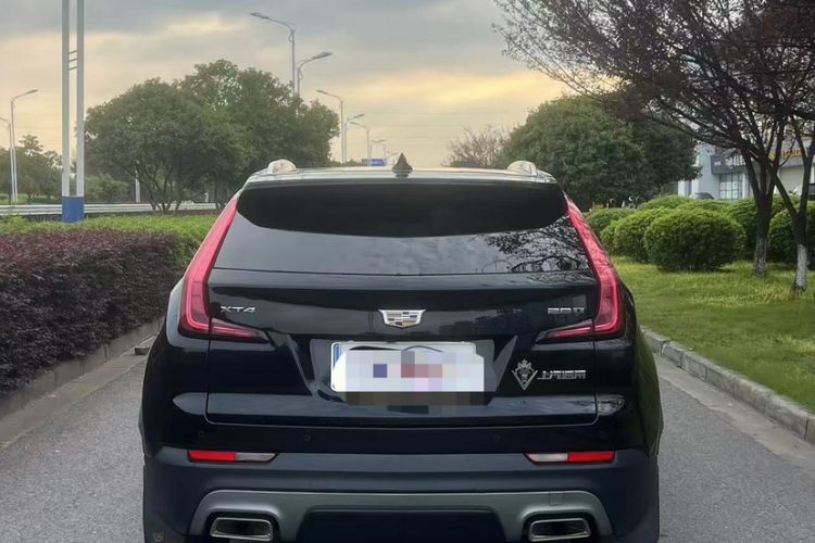 Used Cadillac XT4 2021 28T Two-Wheel Drive Leading Version
